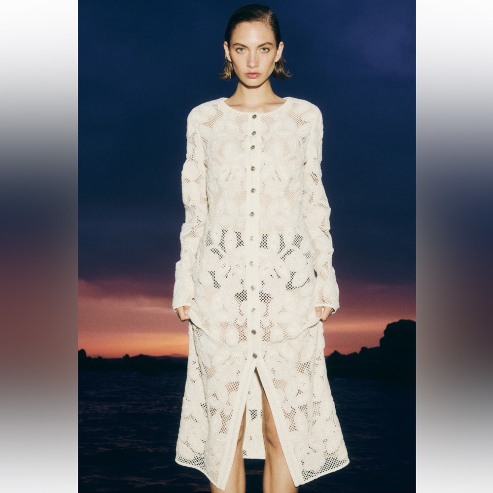 H&M Elegant Cream Lace Maxi Dress - Picture 2 of 3